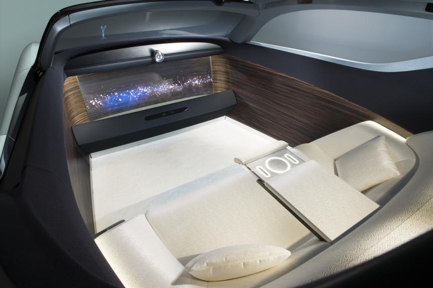 Interior of the Rolls-Royce VISION NEXT 100