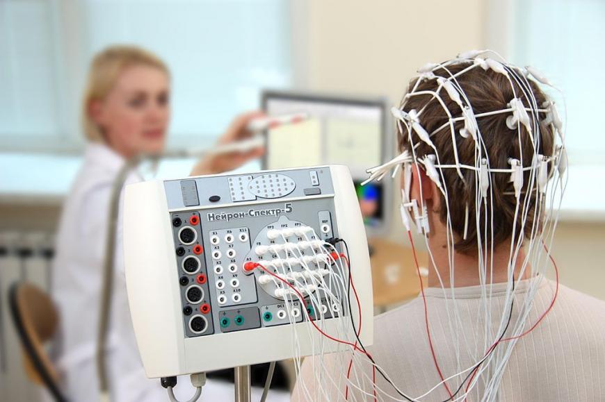 EEG machine