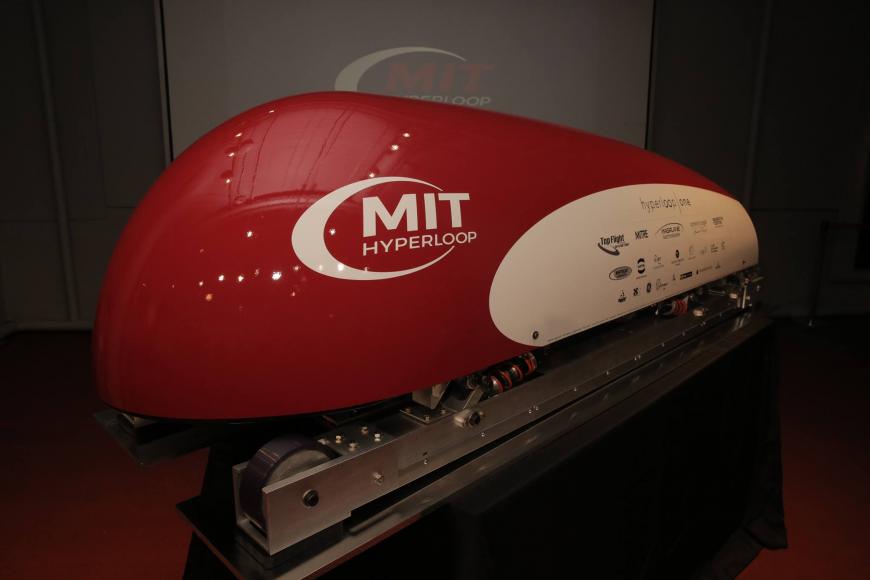 MIT&#039;s fully built Hyperloop pod for the SpaceX competition