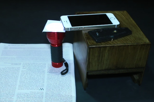 DIY smartphone microscope