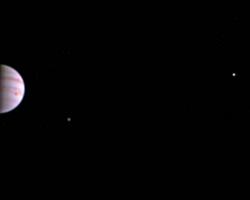 Jupiter and its moon Io captured by NASA&#039;s Juno probe