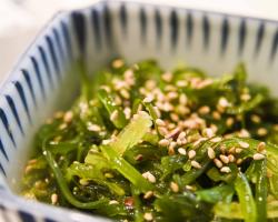 Fuji seaweed salad