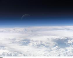 Photograph taken from the ISS of Earth&#039;s atmosphere
